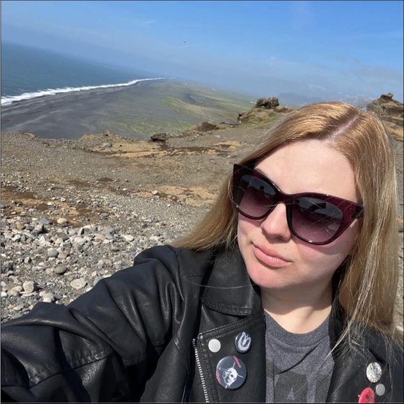 Meet your Posher, Lux n Agonie - Picture 2 of 10